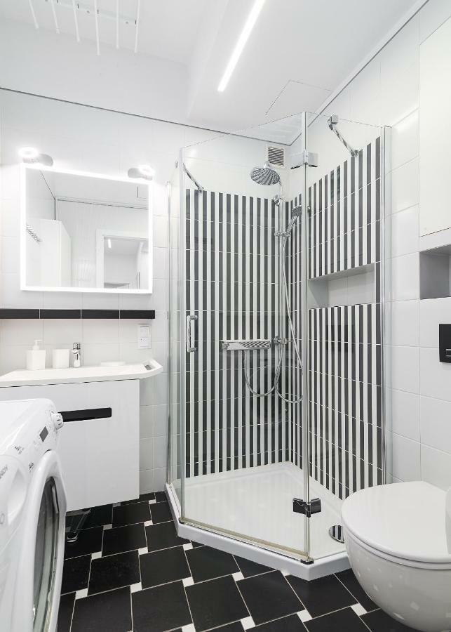 At The Fountain Apartment ワルシャワ エクステリア 写真